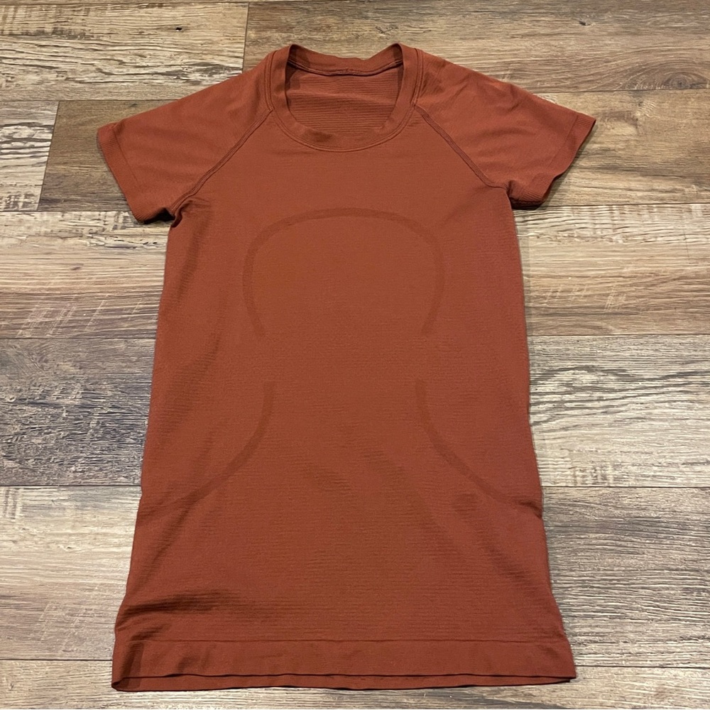 Lululemon run swiftly tech shirt 4